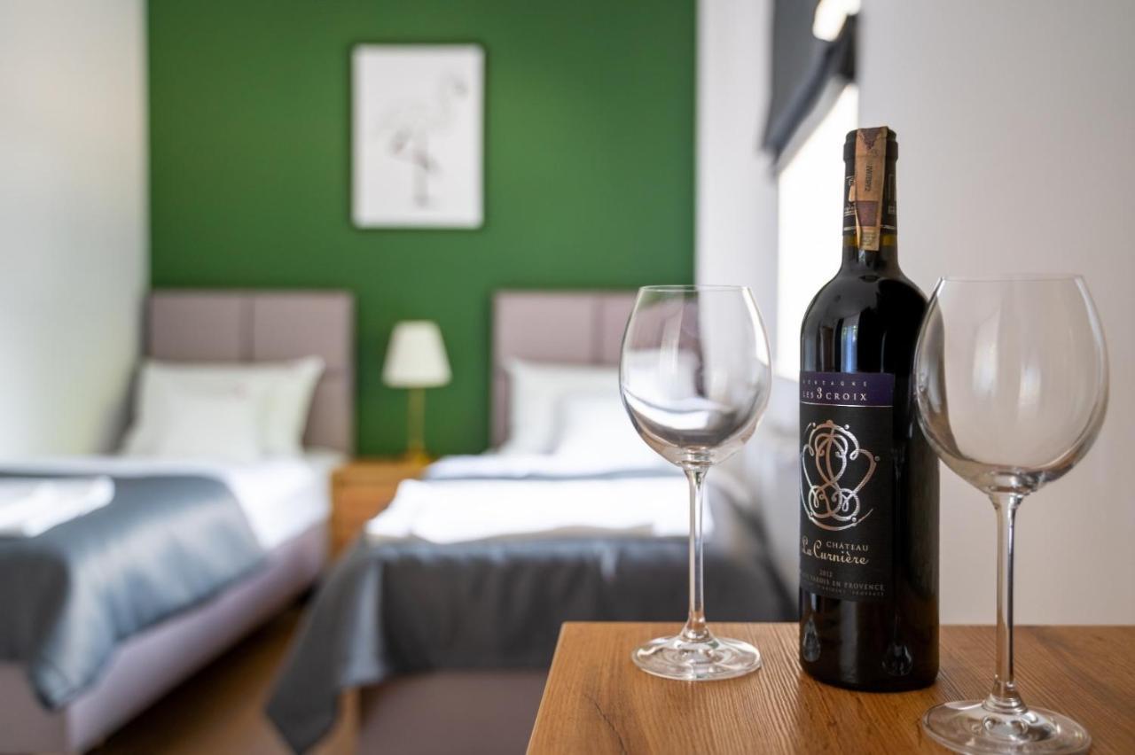 Bed & Breakfast 82, Parking Gorzów Wielkopolski